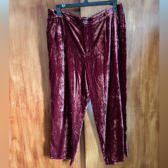 EUC Velvet Tapered Pleated Pull-On Pant | Red Purple Trousers | Women’s Plus XXL - Picture 11 of 16
